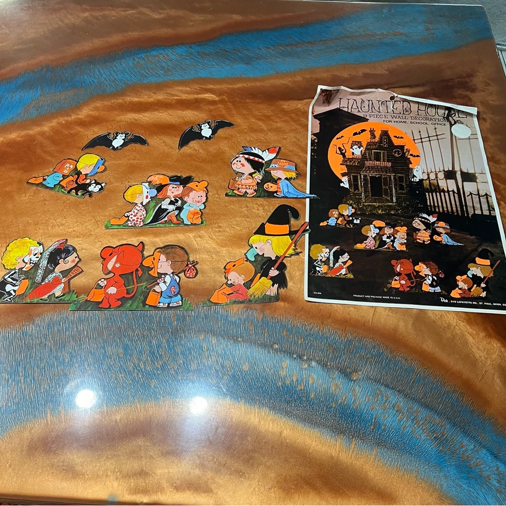 Vintage Peck haunted house wall decoration kit with original poster made in USA